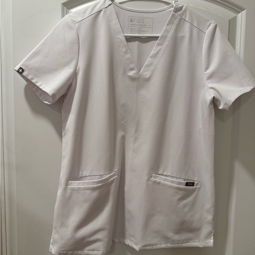 Figs Optic White Scrub Set